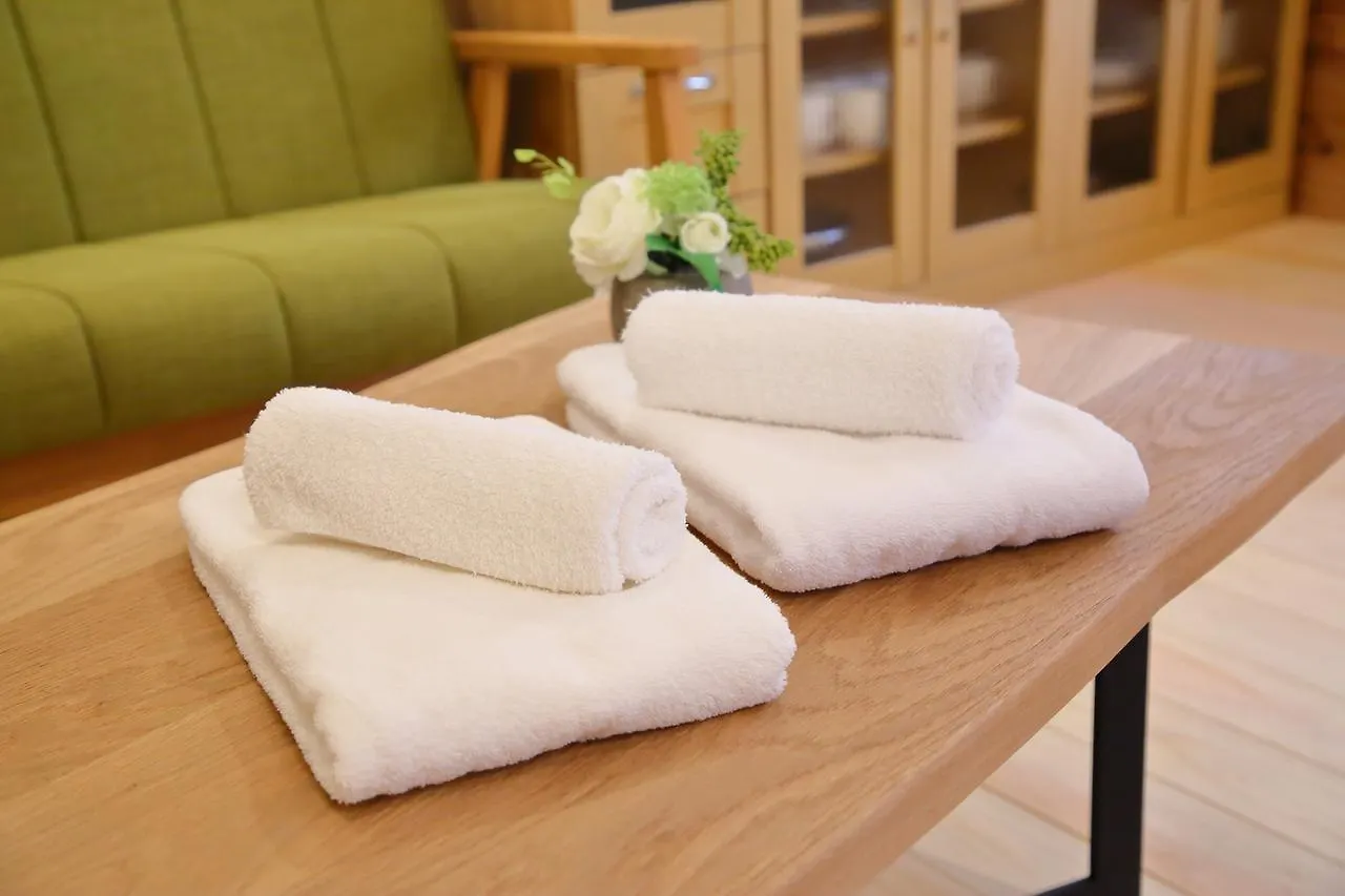 Raku Hostel Osaka 0*,