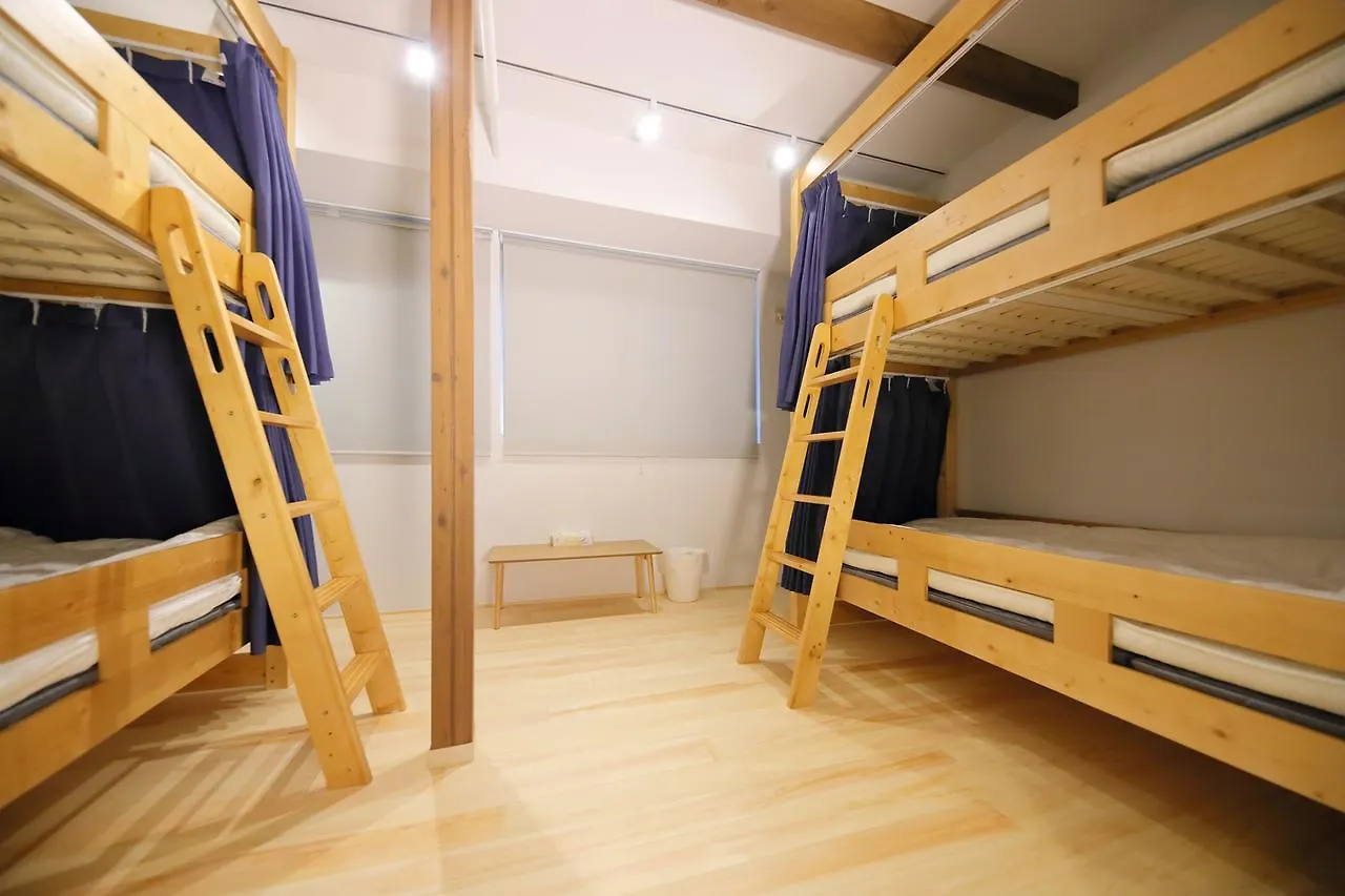 Raku Hostel Osaka